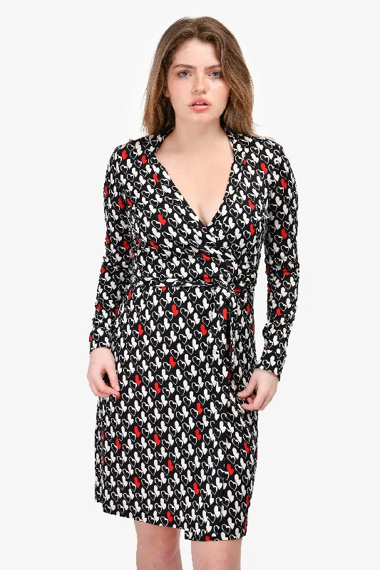 Robust seed dress-Diane Von Furstenberg Black/Red Heart Printed Wrap Dress Size 4