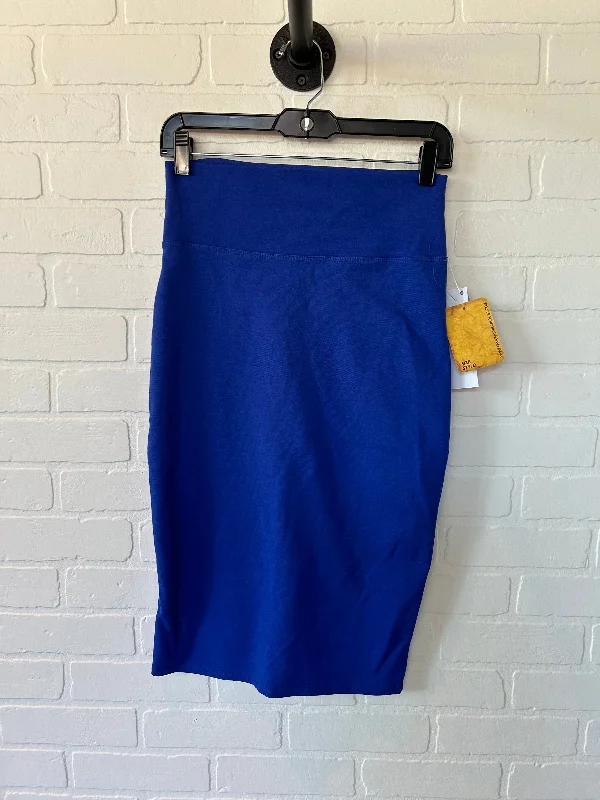 Bright vacation skirt-Blue Skirt Midi Hybrid & Company, Size 8