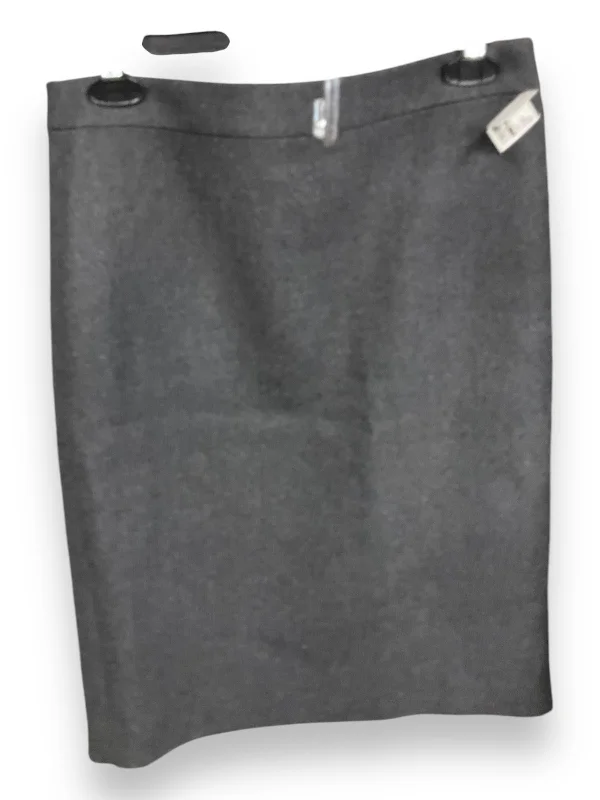 Cozy warm skirt-Skirt Midi By J. Crew In Grey, Size: 6