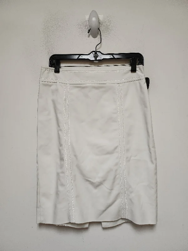 Pleated retro skirt-Skirt Midi By White House Black Market In White, Size: 6