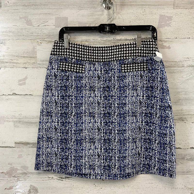 Flocked cozy skirt-Skirt Mini & Short By Cabi In Blue, Size: 6