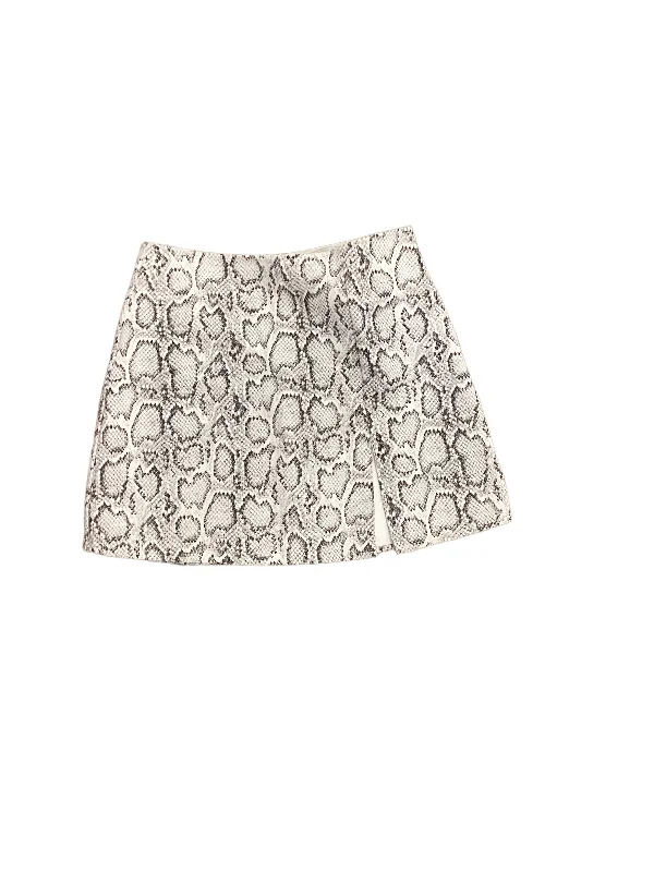 Light cotton skirt-Skirt Mini & Short By Olivaceous  Size: M