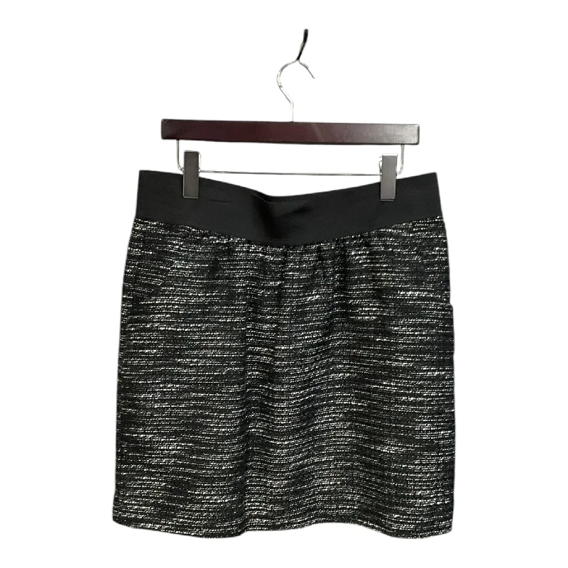 Bud frill skirt-Skirt Mini & Short By Outback Red In Black & White, Size: L