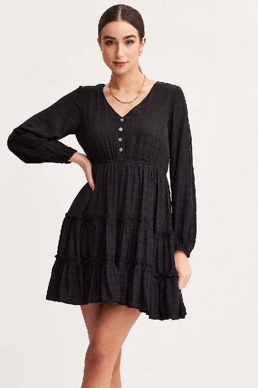 Night wine dress-Black Skater Dress Long Sleeve Mini