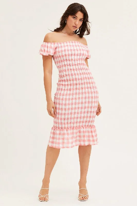 Voluminous midi dress-Check Shirred Midi Dress