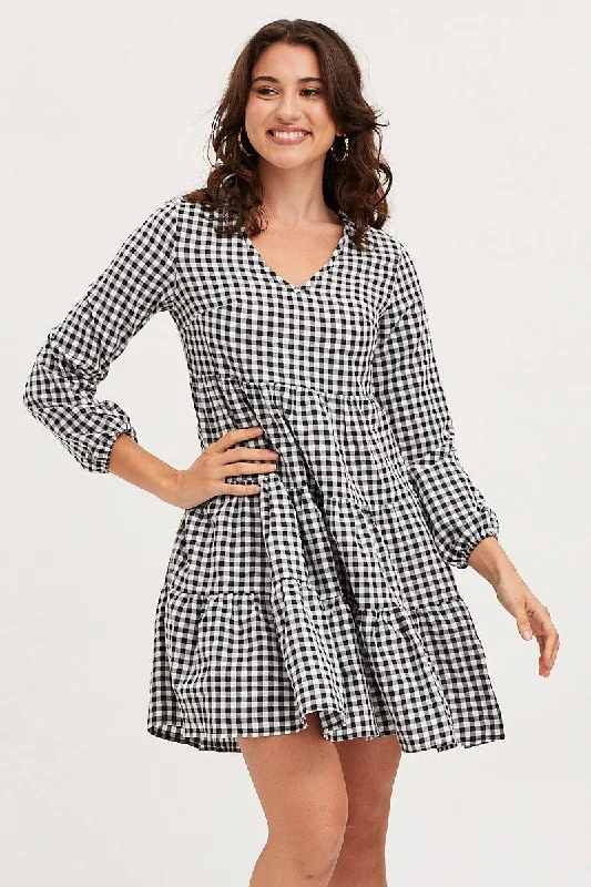 Flowing casual dress-Check Skater Dress Long Sleeve Mini