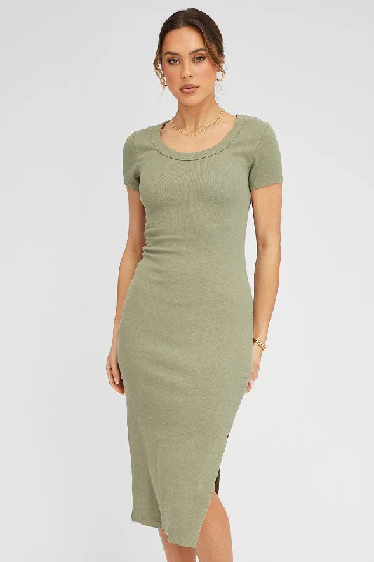 Voluminous bridesmaid dress-Green Midi Dress Short Sleeve Rib